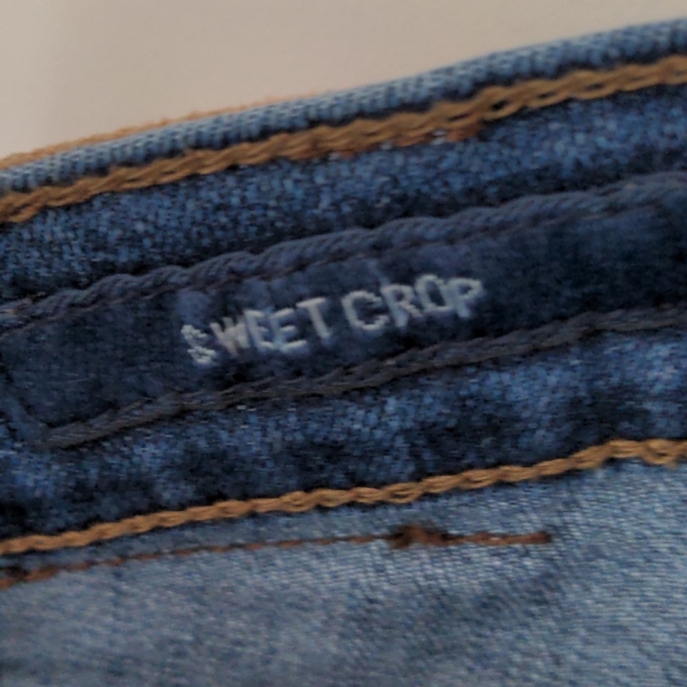 Lucky Brand Women's Size 6/28 Sweet Crop Jeans - Picture 6 of 8